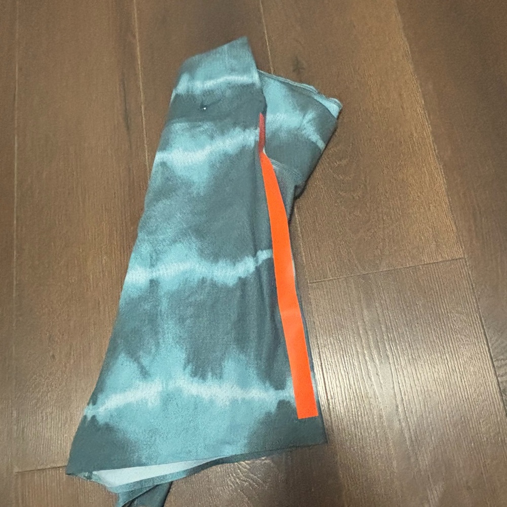 Nike dri fit biker shorts - Picture 2 of 4